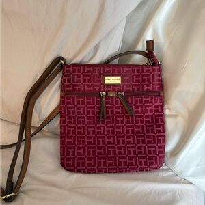 5/$25 Tommy Hilfiger Burgundy Crossbody Bag